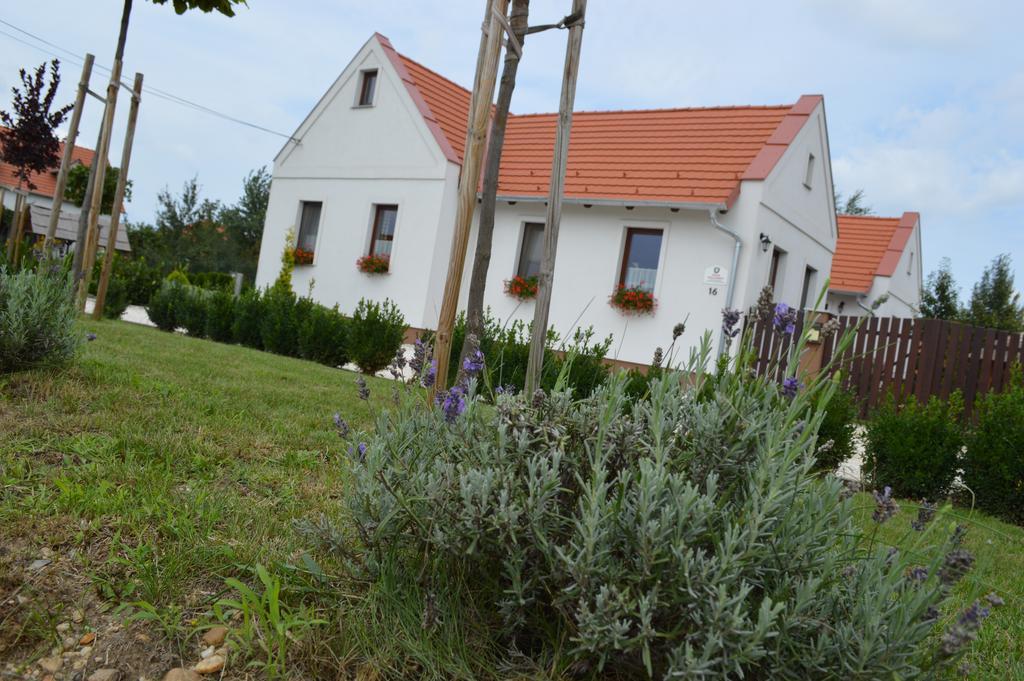 Levendula Appartement *